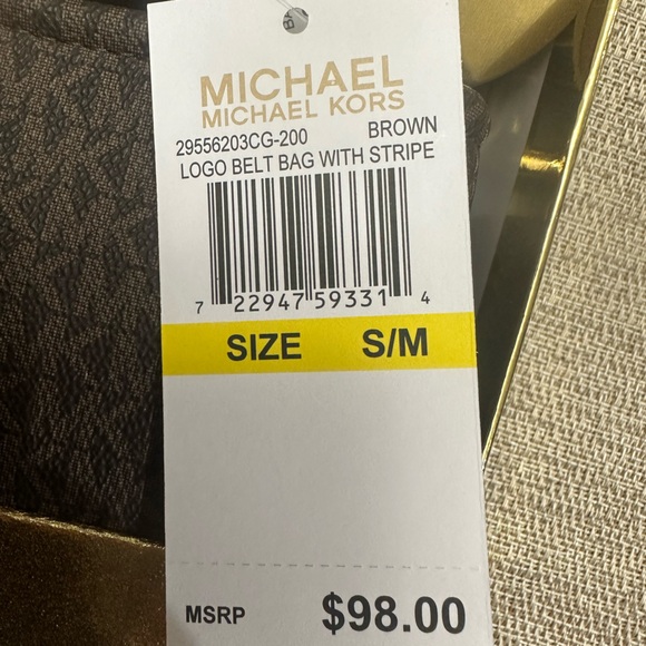 Michael Kors adjustable belt bag - Picture 3 of 8